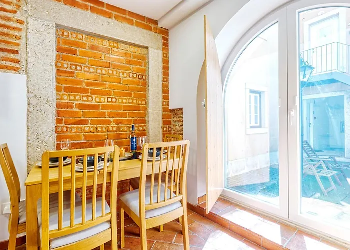 Апартаменти Purple Break Лісабон