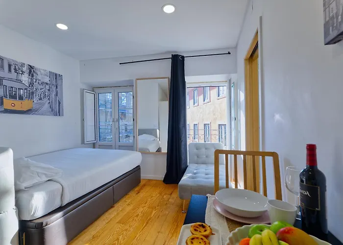 Апартаменти Purple Break Лісабон