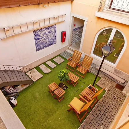 Purple Break Appartement Lissabon